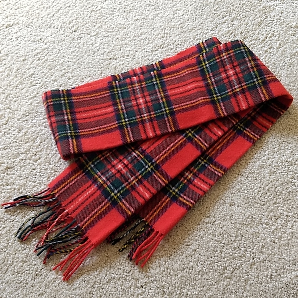 Burberrys of London Red Mini Kid Scarf 100% Lambs Wool Made in England
